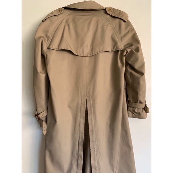 Vintage Burberry long trench coat - Picture 3 of 7